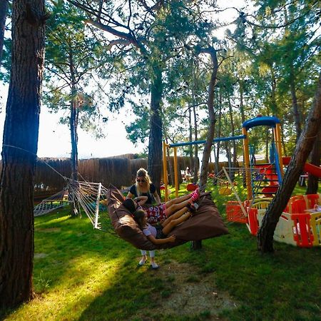 Green Pine Beach & Bungallows Хисарону Екстериор снимка