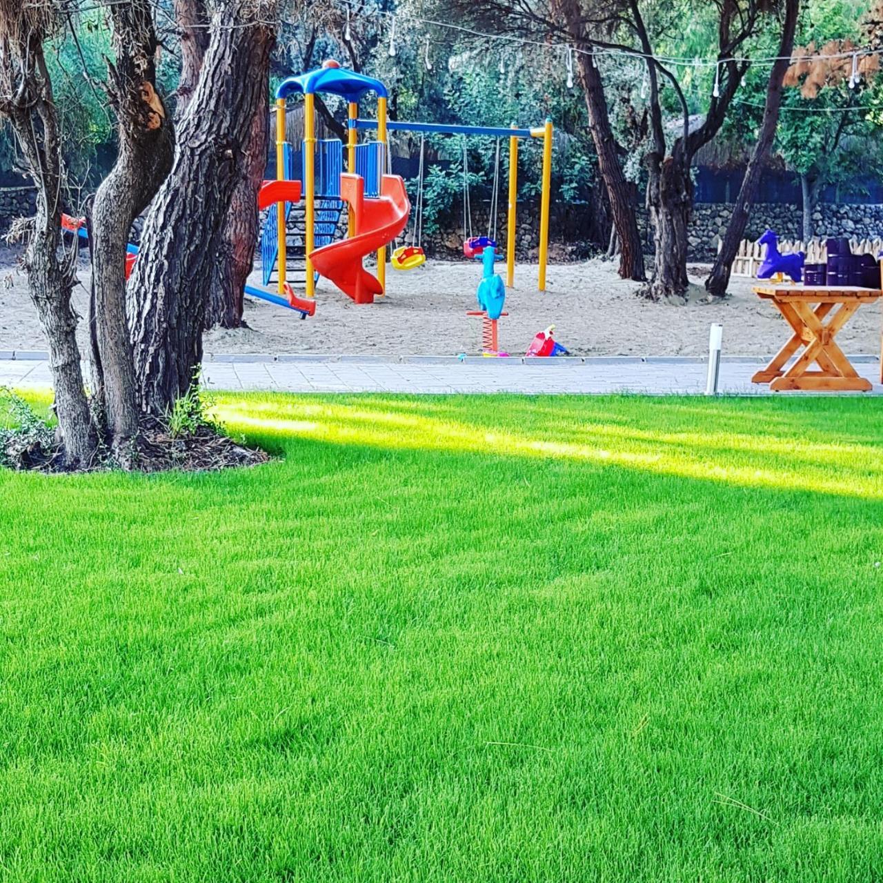 Green Pine Beach & Bungallows Хисарону Екстериор снимка