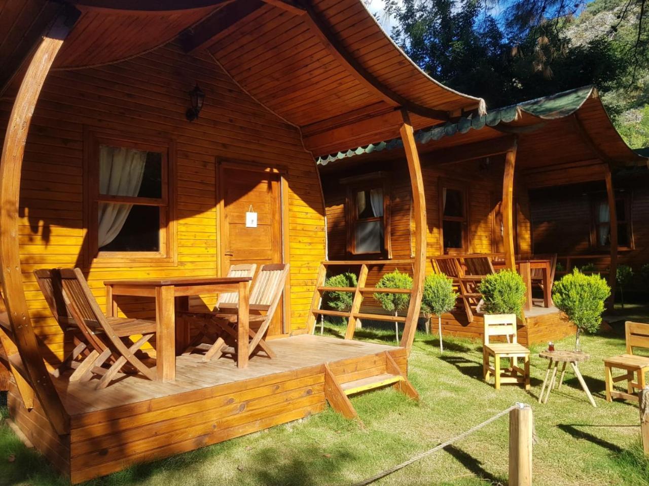 Green Pine Beach & Bungallows Хисарону Екстериор снимка