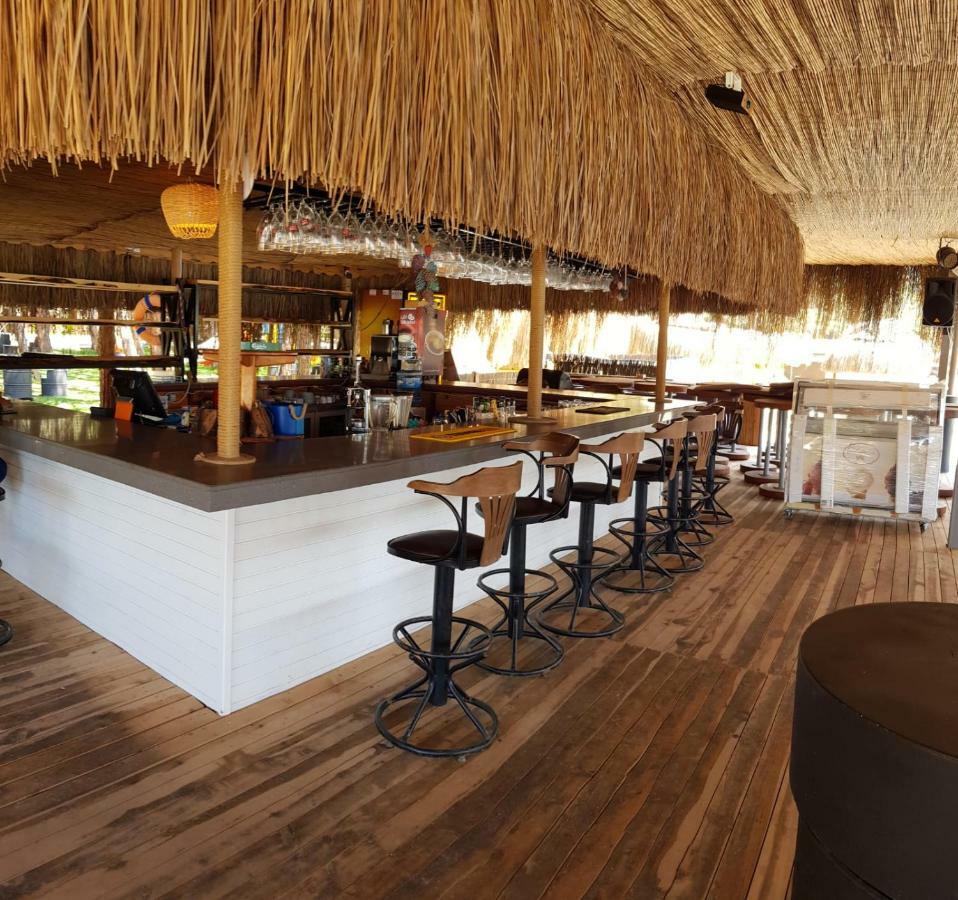 Green Pine Beach & Bungallows Хисарону Екстериор снимка