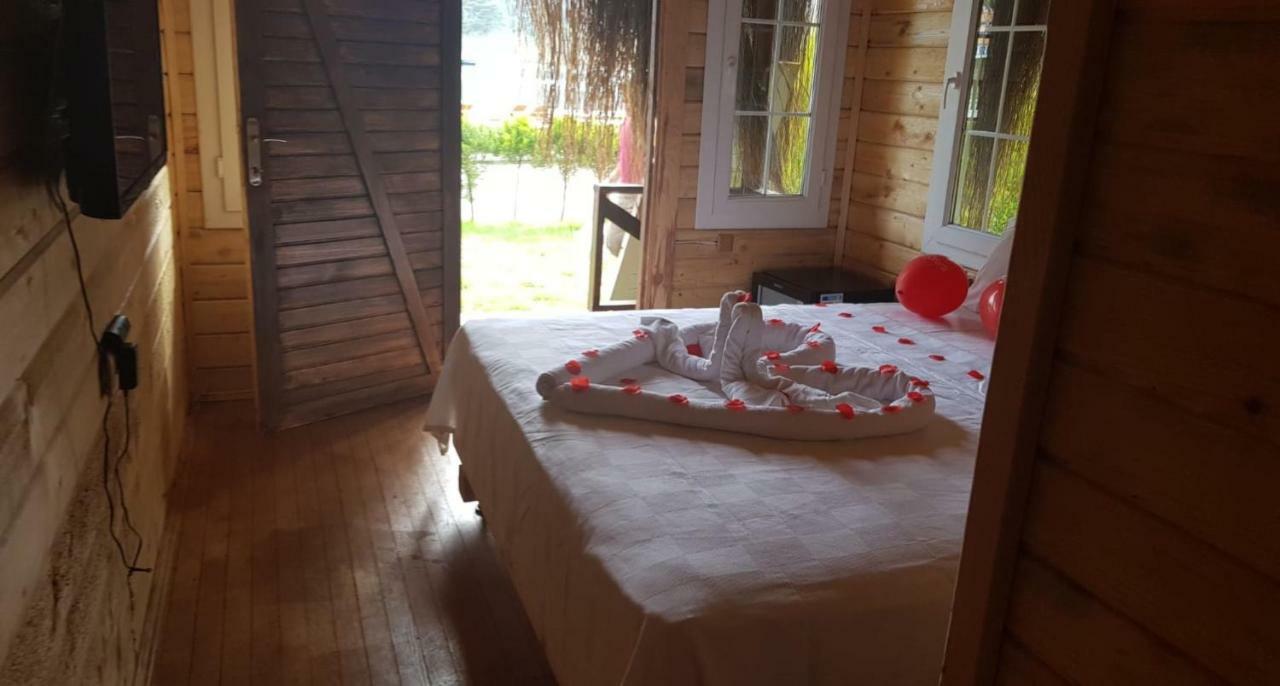 Green Pine Beach & Bungallows Хисарону Екстериор снимка