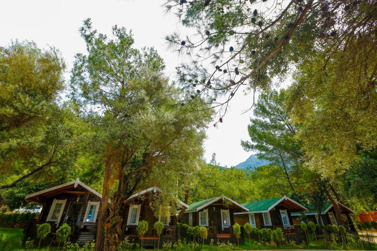 Green Pine Beach & Bungallows Хисарону Екстериор снимка